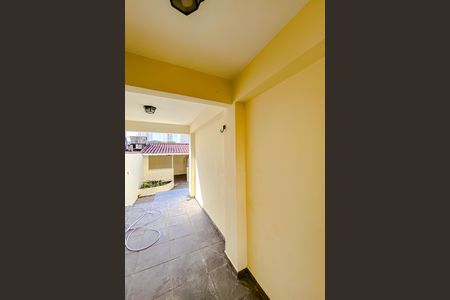 Casa à venda com 257m², 3 quartos e 2 vagasCorredor