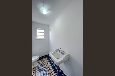Casa à venda com 257m², 3 quartos e 2 vagasLavabo