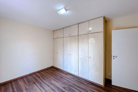 Casa à venda com 257m², 3 quartos e 2 vagasQuarto 3