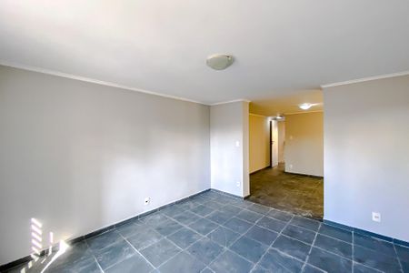Casa à venda com 257m², 3 quartos e 2 vagasSalão