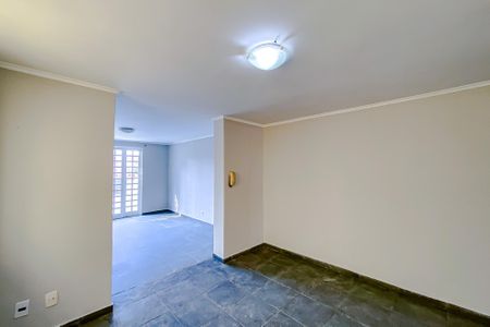 Casa à venda com 257m², 3 quartos e 2 vagasSalão