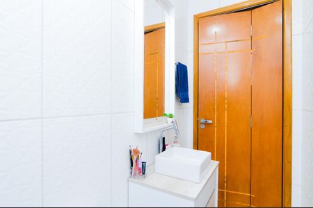 Casa à venda com 125m², 2 quartos e 2 vagasBanheiro da Suíte
