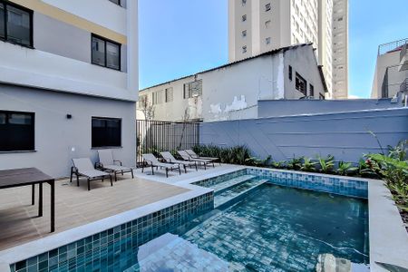 Studio para alugar com 24m², 1 quarto e sem vaga Studio para alugar com 24m², 1 quarto e sem vagaÁrea comum - Piscina