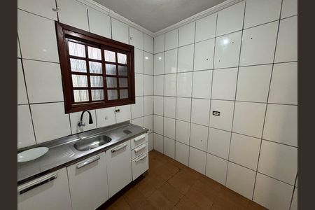 Casa à venda com 65m², 2 quartos e 2 vagas Casa à venda com 65m², 2 quartos e 2 vagasCozinha