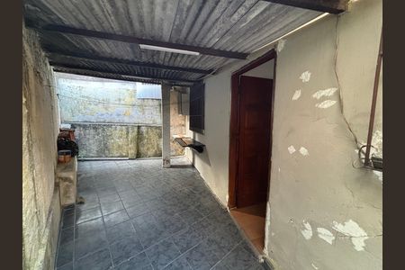 Casa à venda com 65m², 2 quartos e 2 vagas Casa à venda com 65m², 2 quartos e 2 vagasQuintal