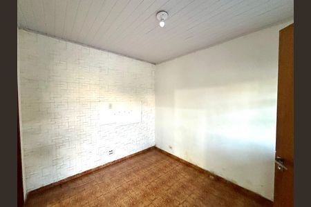 Casa à venda com 65m², 2 quartos e 2 vagas Casa à venda com 65m², 2 quartos e 2 vagasSala