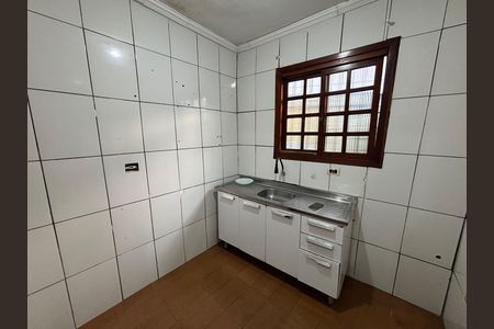 Casa à venda com 65m², 2 quartos e 2 vagas Casa à venda com 65m², 2 quartos e 2 vagasCozinha