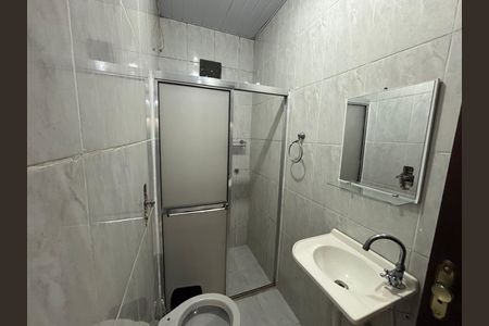 Casa à venda com 65m², 2 quartos e 2 vagas Casa à venda com 65m², 2 quartos e 2 vagasBanheiro 1