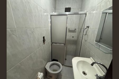 Casa à venda com 65m², 2 quartos e 2 vagas Casa à venda com 65m², 2 quartos e 2 vagasBanheiro 1