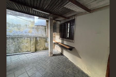Casa à venda com 65m², 2 quartos e 2 vagas Casa à venda com 65m², 2 quartos e 2 vagasQuintal