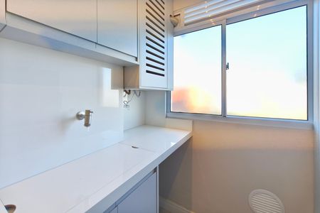 Apartamento à venda com 60m², 2 quartos e 1 vaga Apartamento à venda com 60m², 2 quartos e 1 vagaÁrea de Serviço