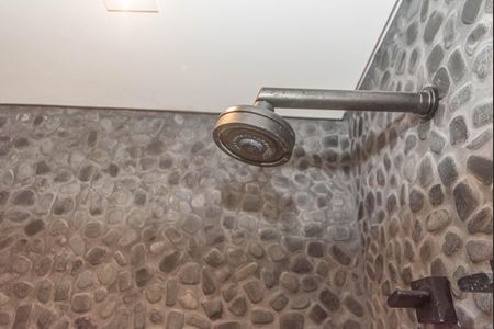 Apartamento à venda com 76m², 2 quartos e 1 vaga Apartamento à venda com 76m², 2 quartos e 1 vagaBanheiro da Suíte 2