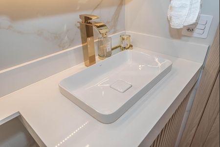 Apartamento à venda com 76m², 2 quartos e 1 vaga Apartamento à venda com 76m², 2 quartos e 1 vagaBanheiro da Suíte 1