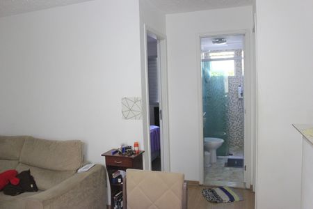 Sala de apartamento para alugar com 2 quartos, 44m² em Jardim Ansalca, Guarulhos