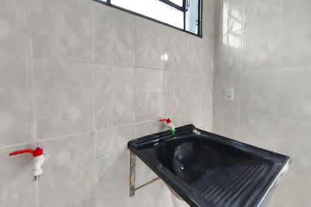 Casa para alugar com 70m², 2 quartos e 1 vaga Casa para alugar com 70m², 2 quartos e 1 vagaÁrea de Serviço
