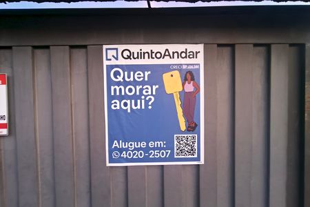 Casa para alugar com 70m², 2 quartos e 1 vaga Casa para alugar com 70m², 2 quartos e 1 vagaPLACA INSTALADA NA FACHADA