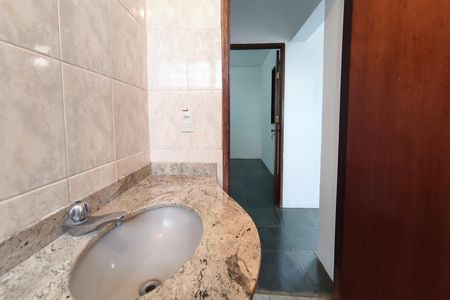 Casa para alugar com 70m², 2 quartos e 1 vaga Casa para alugar com 70m², 2 quartos e 1 vagaBanheiro