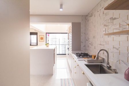 Apartamento à venda com 88m², 3 quartos e 2 vagas Apartamento à venda com 88m², 3 quartos e 2 vagasCozinha e área de serviço