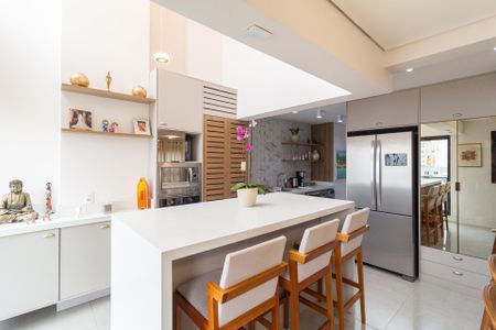 Apartamento à venda com 88m², 3 quartos e 2 vagas Apartamento à venda com 88m², 3 quartos e 2 vagasCozinha e área de serviço