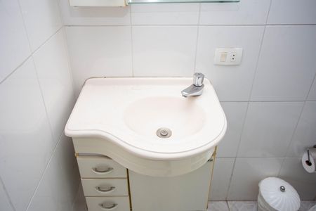 Apartamento para alugar com 66m², 3 quartos e 1 vagaBanheiro
