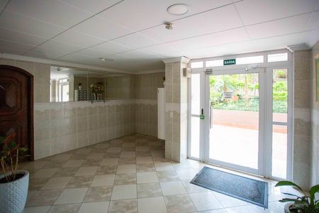 Apartamento para alugar com 55m², 2 quartos e 1 vagaHall social