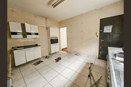 Casa à venda com 375m², 3 quartos e 2 vagasCozinha