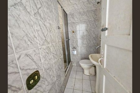 Casa à venda com 375m², 3 quartos e 2 vagasBanheiro 1