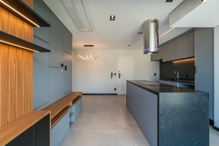 Sala de apartamento para alugar com 3 quartos, 87m² em Tamboré, Barueri