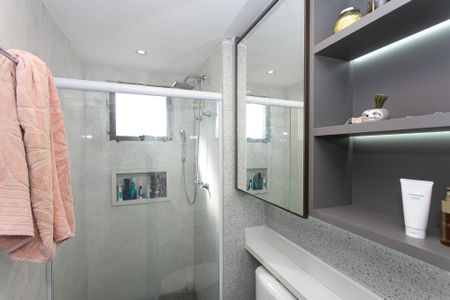 Apartamento à venda com 97m², 2 quartos e 2 vagas Apartamento à venda com 97m², 2 quartos e 2 vagasBanheiro