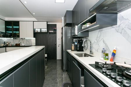 Apartamento à venda com 97m², 2 quartos e 2 vagas Apartamento à venda com 97m², 2 quartos e 2 vagasCozinha