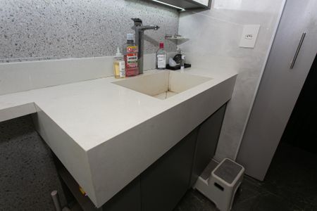 Apartamento à venda com 97m², 2 quartos e 2 vagas Apartamento à venda com 97m², 2 quartos e 2 vagasBanheiro
