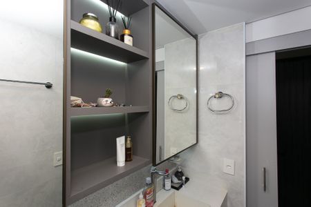Apartamento à venda com 97m², 2 quartos e 2 vagas Apartamento à venda com 97m², 2 quartos e 2 vagasBanheiro