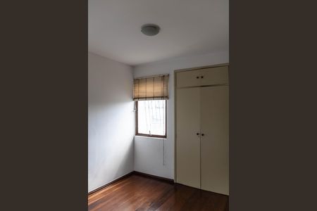 Quarto 1 de apartamento para alugar com 1 quarto, 71m² em Padre Eustáquio, Belo Horizonte