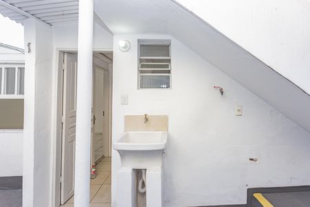 Casa para alugar com 45m², 2 quartos e sem vaga Casa para alugar com 45m², 2 quartos e sem vagaÁrea de Serviço