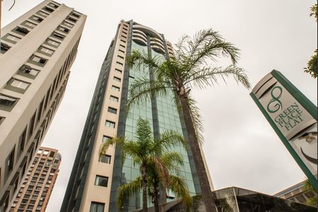 Studio à venda com 35m², 1 quarto e 1 vaga Studio à venda com 35m², 1 quarto e 1 vagaFachada