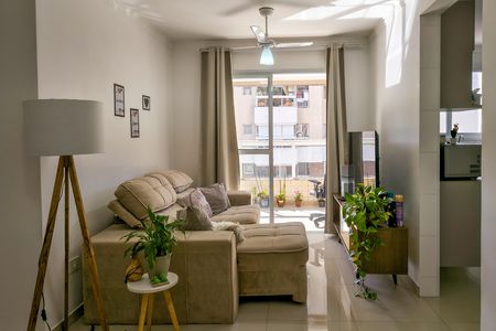 Apartamento para alugar com 67m², 2 quartos e 1 vaga Apartamento para alugar com 67m², 2 quartos e 1 vagaSala