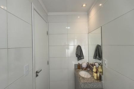 Apartamento para alugar com 67m², 2 quartos e 1 vaga Apartamento para alugar com 67m², 2 quartos e 1 vagaBanheiro da Suíte