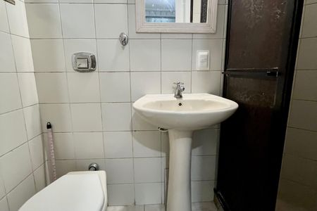 Casa para alugar com 110m², 2 quartos e sem vagaBanheiro de serviço