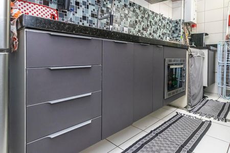 Apartamento para alugar com 45m², 2 quartos e sem vaga Apartamento para alugar com 45m², 2 quartos e sem vagaCozinha - Armários