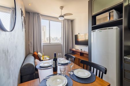 Apartamento à venda com 35m², 2 quartos e sem vaga Apartamento à venda com 35m², 2 quartos e sem vagaSala