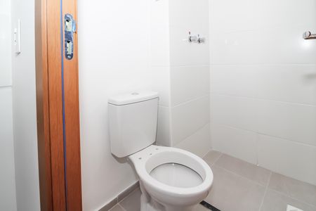 Apartamento à venda com 39m², 2 quartos e sem vaga Apartamento à venda com 39m², 2 quartos e sem vagaBanheiro