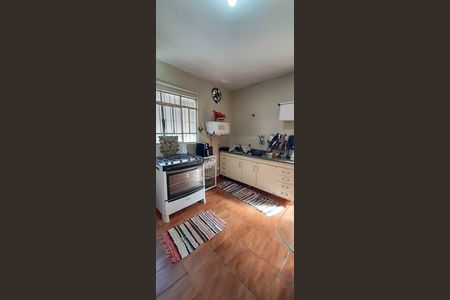 Casa à venda com 162m², 2 quartos e 2 vagasCozinha