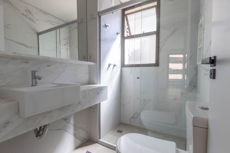 Apartamento à venda com 69m², 2 quartos e 2 vagas Apartamento à venda com 69m², 2 quartos e 2 vagasBanheiro