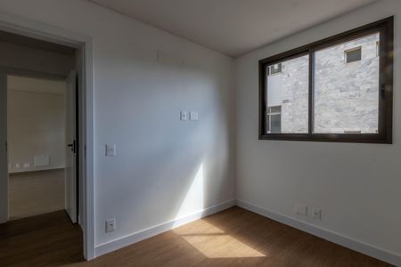 Quarto 1 de apartamento à venda com 2 quartos, 69m² em Anchieta, Belo Horizonte