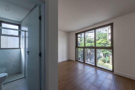 Apartamento à venda com 136m², 2 quartos e 2 vagas Apartamento à venda com 136m², 2 quartos e 2 vagasQuarto 2