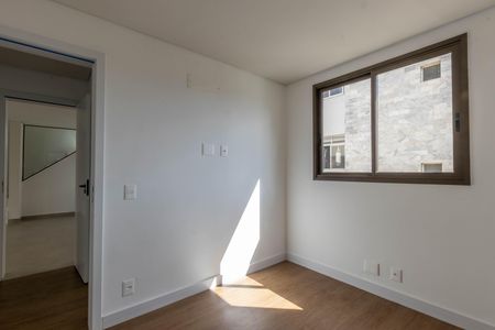 Apartamento à venda com 136m², 2 quartos e 2 vagas Apartamento à venda com 136m², 2 quartos e 2 vagasQuarto 1