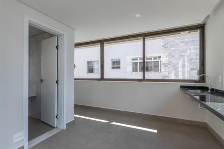 Apartamento à venda com 136m², 2 quartos e 2 vagas Apartamento à venda com 136m², 2 quartos e 2 vagasSala
