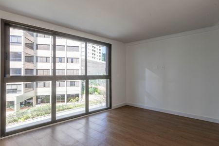Apartamento à venda com 136m², 2 quartos e 2 vagas Apartamento à venda com 136m², 2 quartos e 2 vagasQuarto 2