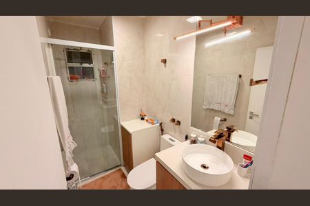 Apartamento à venda com 229m², 3 quartos e 4 vagas Apartamento à venda com 229m², 3 quartos e 4 vagasBanheiro