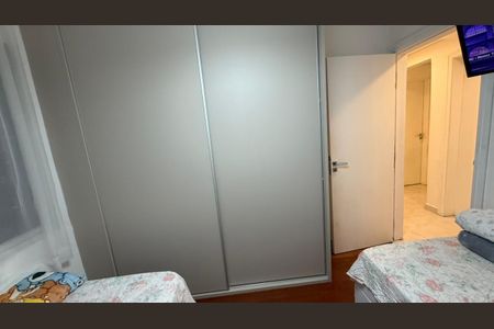 Apartamento à venda com 229m², 3 quartos e 4 vagas Apartamento à venda com 229m², 3 quartos e 4 vagasQuarto